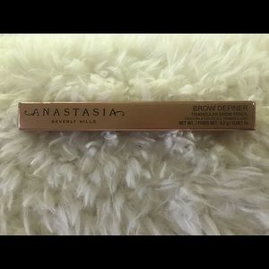 Anastasia Beverly Hills Brow Definer